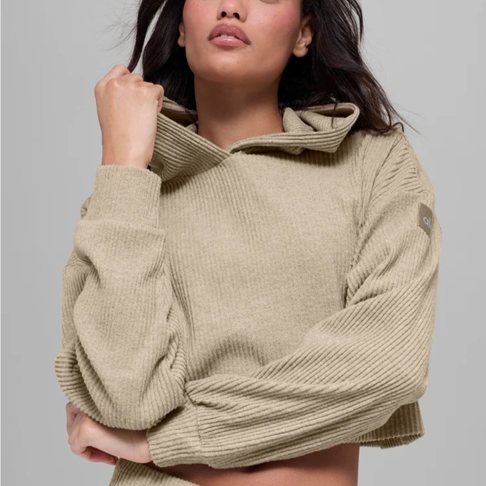 ALO Yoga Muse Hoodie Gravel Heather Cropped Sz Small - Picture 2 of 10